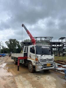 รถเฮี๊ยบปลวกเเดง ชลบุรี